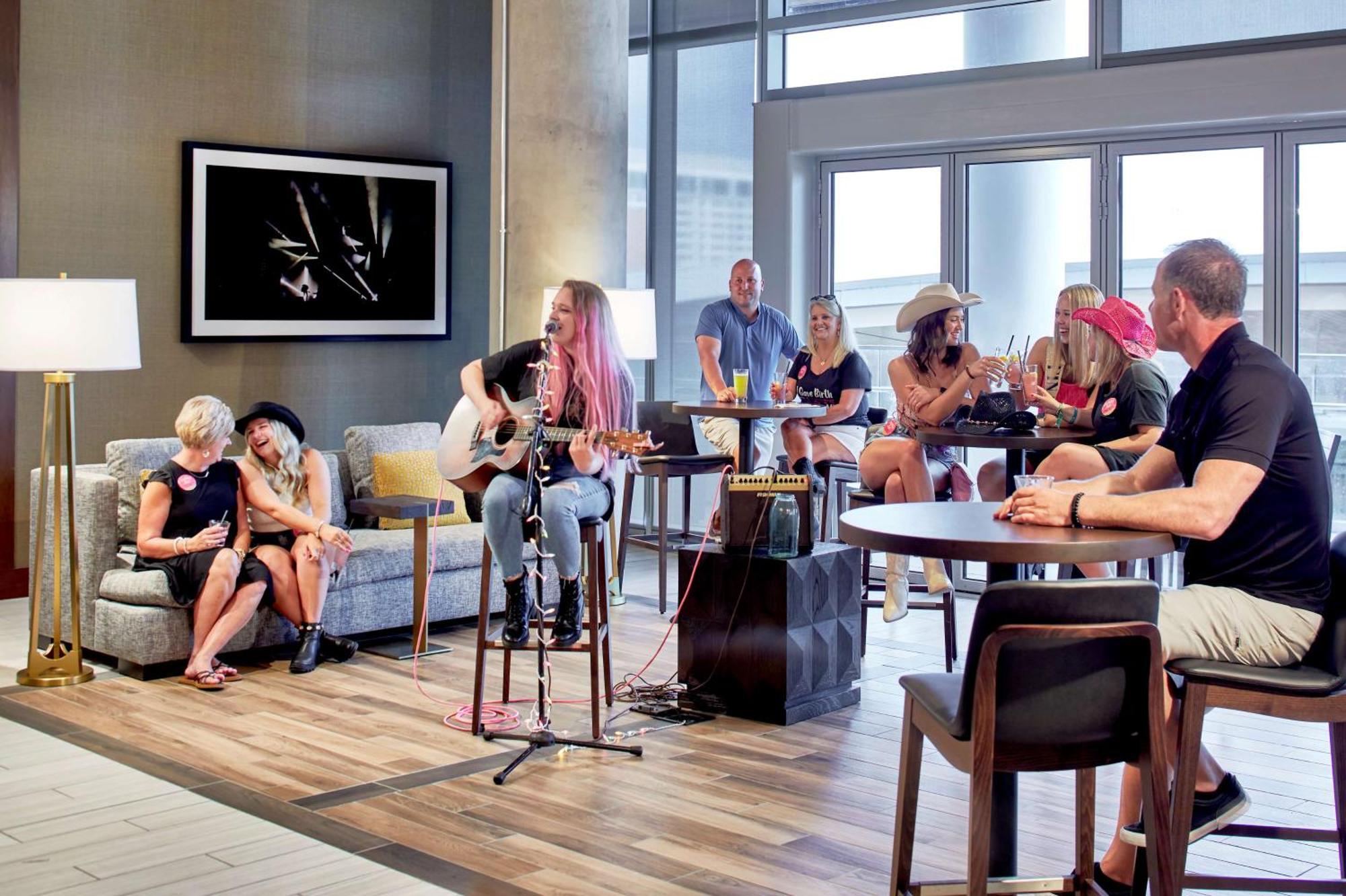 Embassy Suites By Hilton Nashville Downtown Luaran gambar